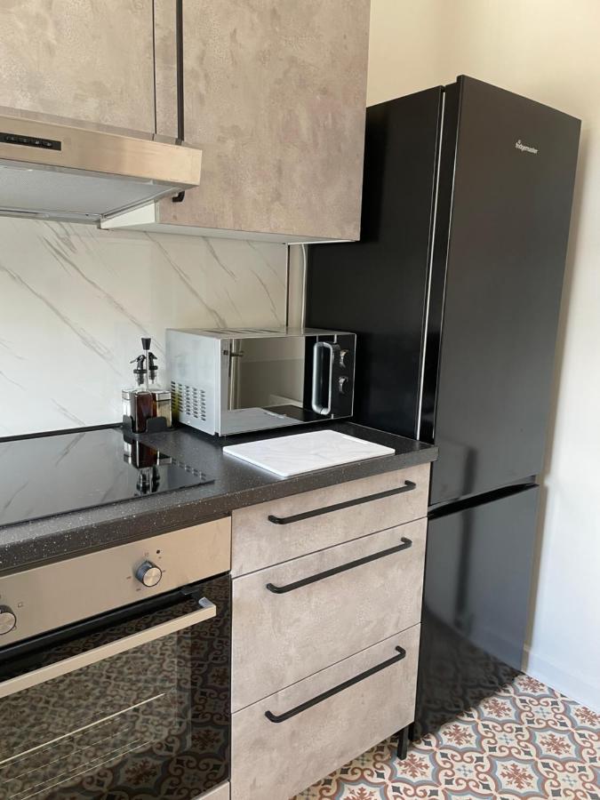 Lovely 2 Bed Apartment, Arnold Town Centre. 노팅엄 외부 사진
