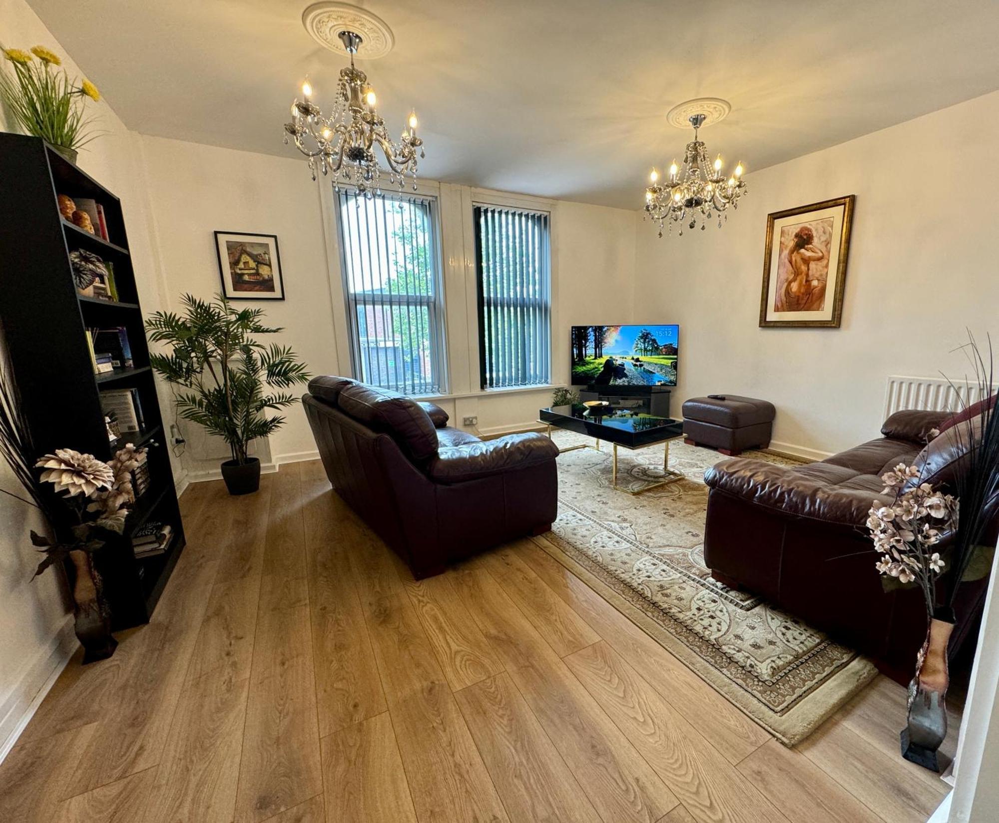 Lovely 2 Bed Apartment, Arnold Town Centre. 노팅엄 외부 사진